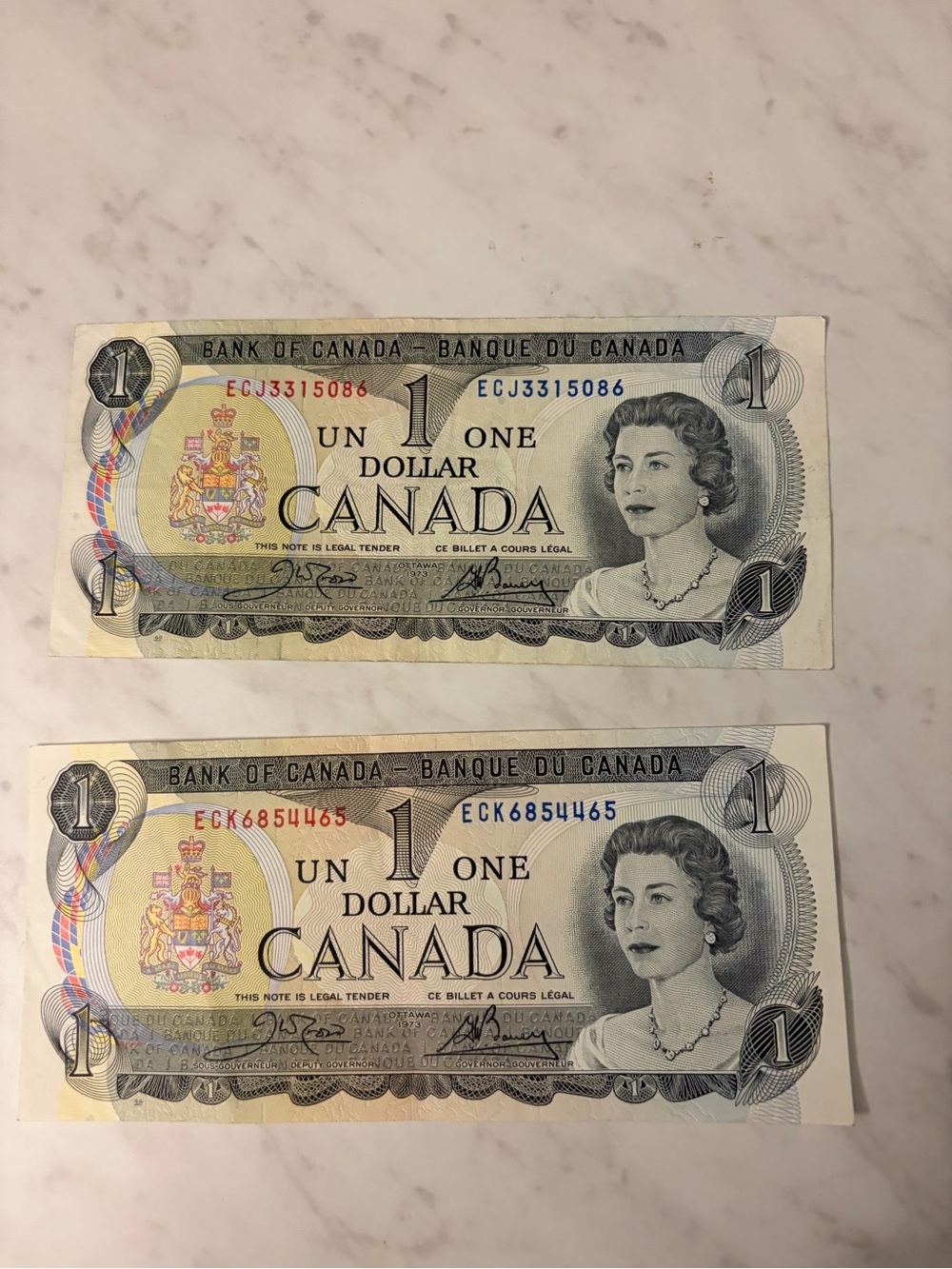 1973 pair Vintage Canada one dollar Bills